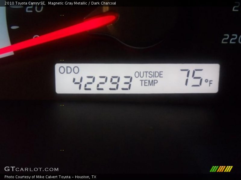 Magnetic Gray Metallic / Dark Charcoal 2010 Toyota Camry SE