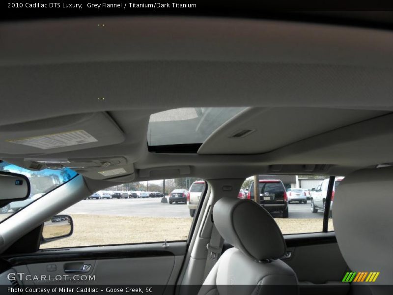 Grey Flannel / Titanium/Dark Titanium 2010 Cadillac DTS Luxury