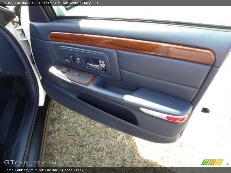 Cotillion White / Navy Blue 1999 Cadillac DeVille Sedan