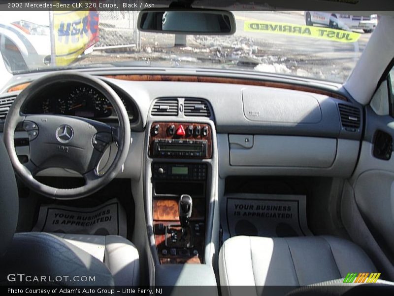 Black / Ash 2002 Mercedes-Benz CLK 320 Coupe