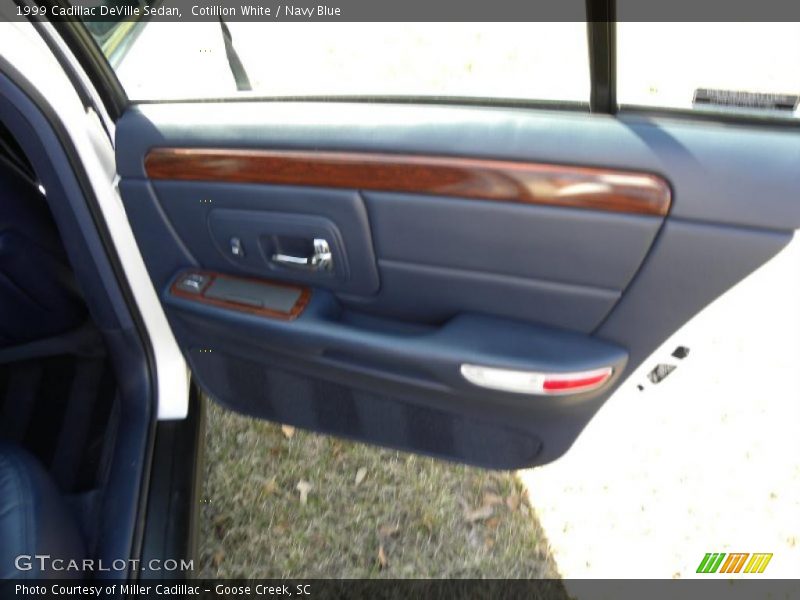 Cotillion White / Navy Blue 1999 Cadillac DeVille Sedan