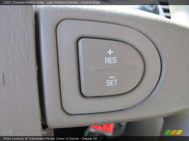 Light Driftwood Metallic / Neutral Beige 2005 Chevrolet Malibu Sedan