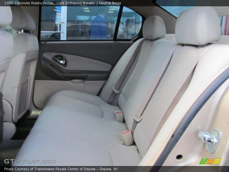 Light Driftwood Metallic / Neutral Beige 2005 Chevrolet Malibu Sedan
