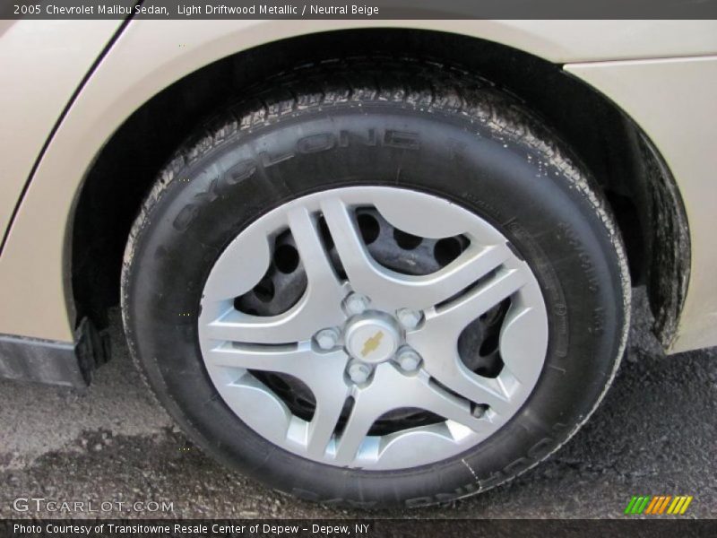 Light Driftwood Metallic / Neutral Beige 2005 Chevrolet Malibu Sedan