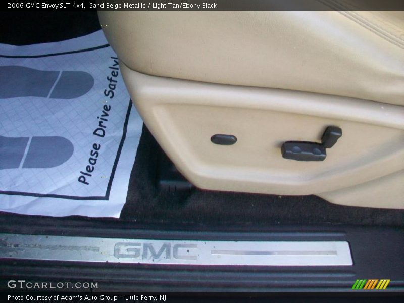 Sand Beige Metallic / Light Tan/Ebony Black 2006 GMC Envoy SLT 4x4