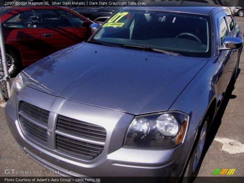 Silver Steel Metallic / Dark Slate Gray/Light Slate Gray 2007 Dodge Magnum SE