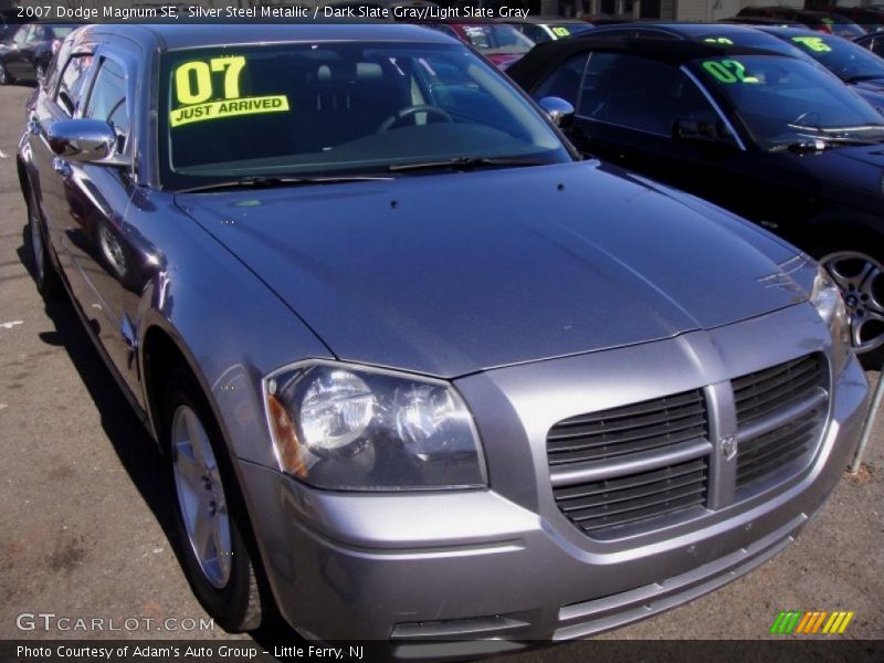 Silver Steel Metallic / Dark Slate Gray/Light Slate Gray 2007 Dodge Magnum SE