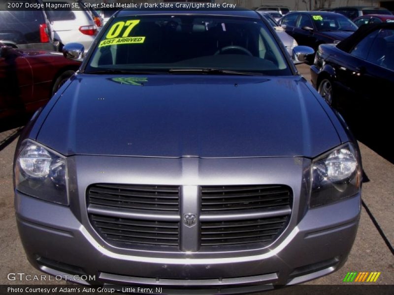 Silver Steel Metallic / Dark Slate Gray/Light Slate Gray 2007 Dodge Magnum SE