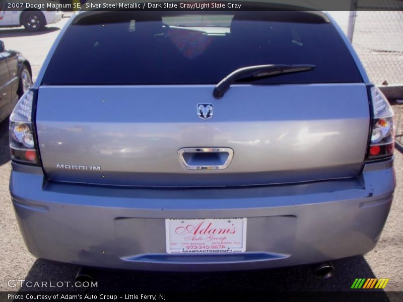Silver Steel Metallic / Dark Slate Gray/Light Slate Gray 2007 Dodge Magnum SE