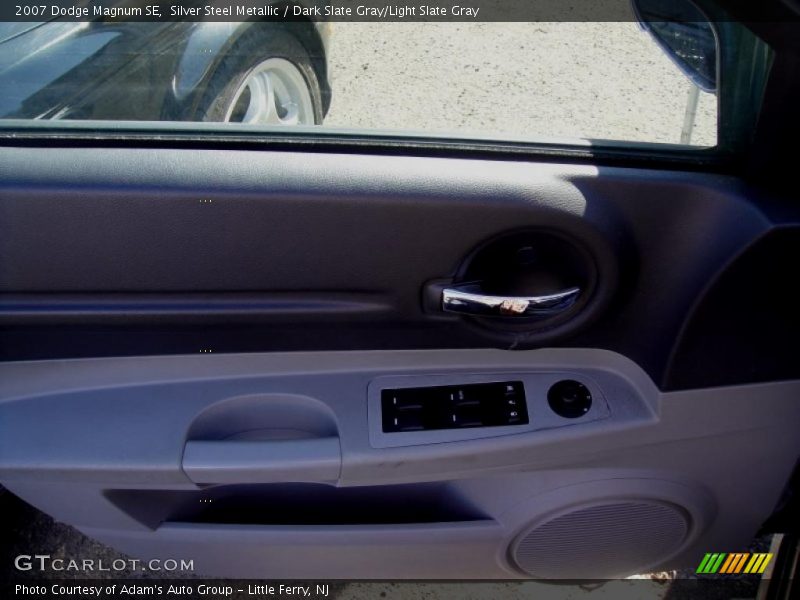 Silver Steel Metallic / Dark Slate Gray/Light Slate Gray 2007 Dodge Magnum SE