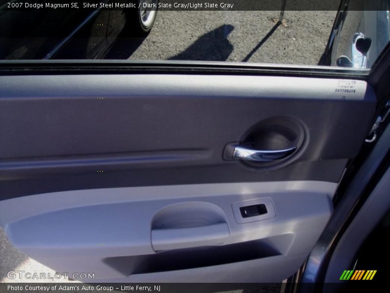 Silver Steel Metallic / Dark Slate Gray/Light Slate Gray 2007 Dodge Magnum SE