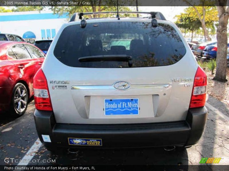 Sahara Silver / Gray 2005 Hyundai Tucson GLS V6