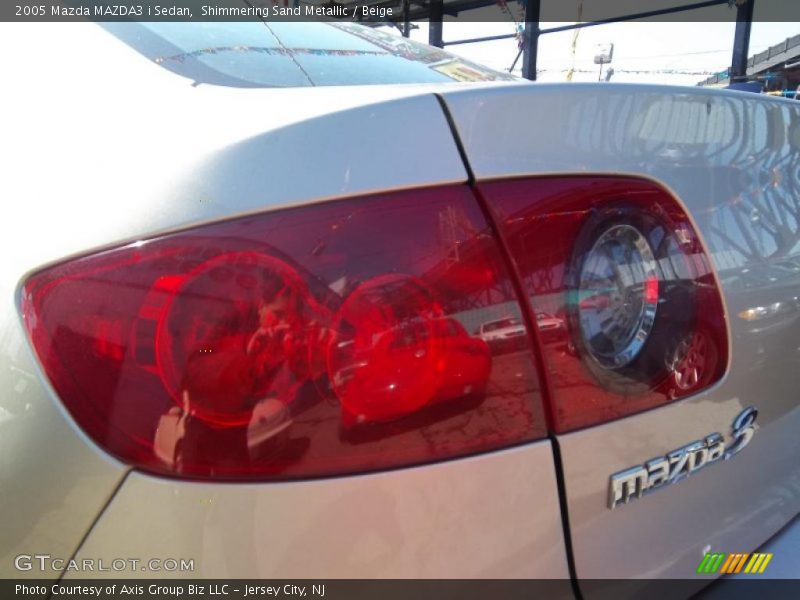 Shimmering Sand Metallic / Beige 2005 Mazda MAZDA3 i Sedan