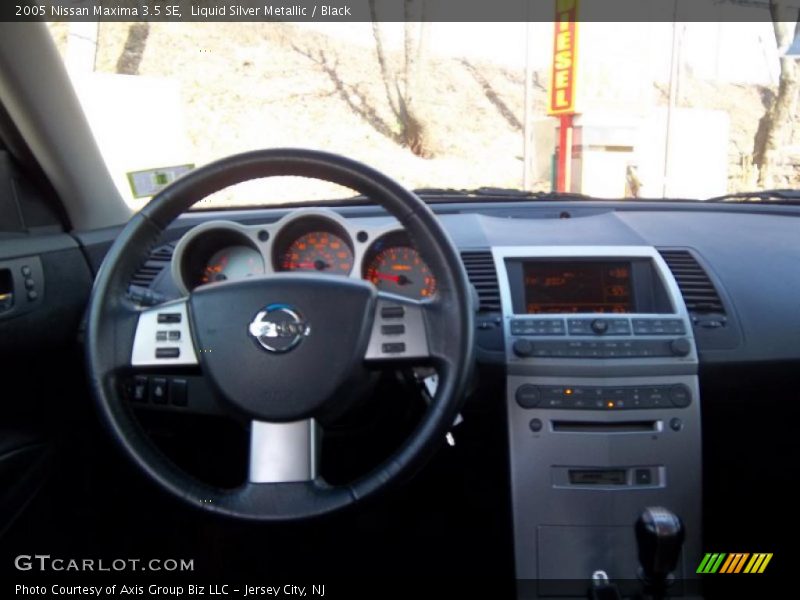 Liquid Silver Metallic / Black 2005 Nissan Maxima 3.5 SE
