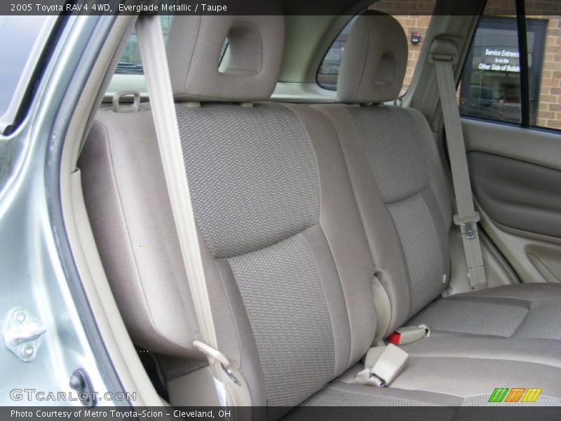 Everglade Metallic / Taupe 2005 Toyota RAV4 4WD