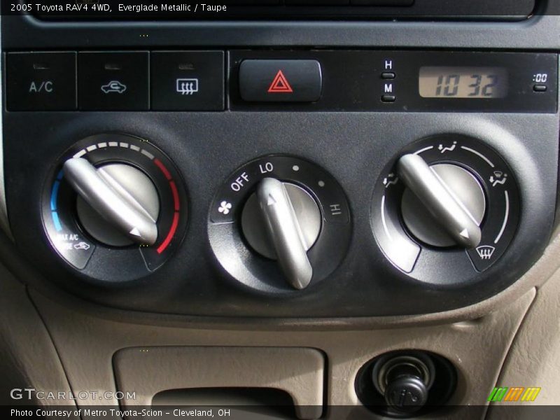 Everglade Metallic / Taupe 2005 Toyota RAV4 4WD