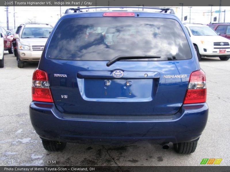 Indigo Ink Pearl / Gray 2005 Toyota Highlander V6