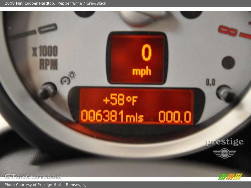 Pepper White / Grey/Black 2008 Mini Cooper Hardtop