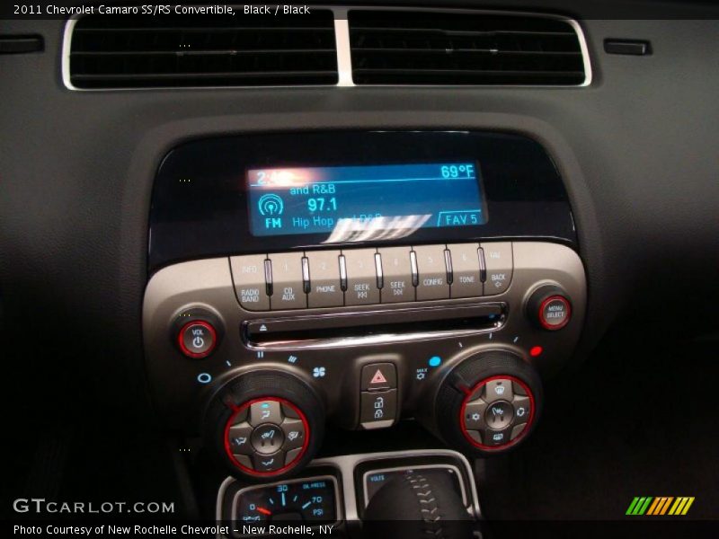 Controls of 2011 Camaro SS/RS Convertible