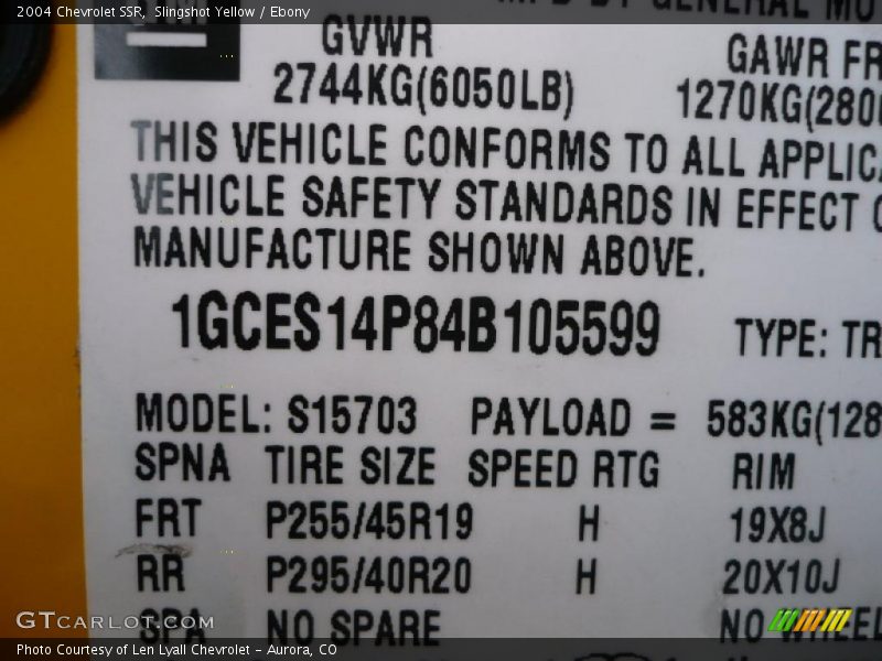 Slingshot Yellow / Ebony 2004 Chevrolet SSR