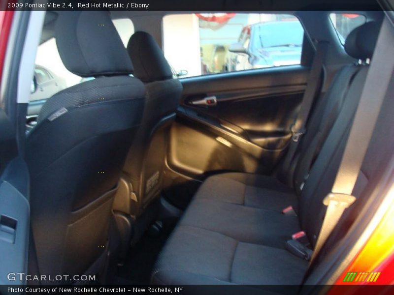 Red Hot Metallic / Ebony 2009 Pontiac Vibe 2.4