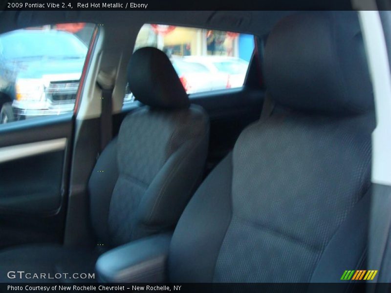 Red Hot Metallic / Ebony 2009 Pontiac Vibe 2.4