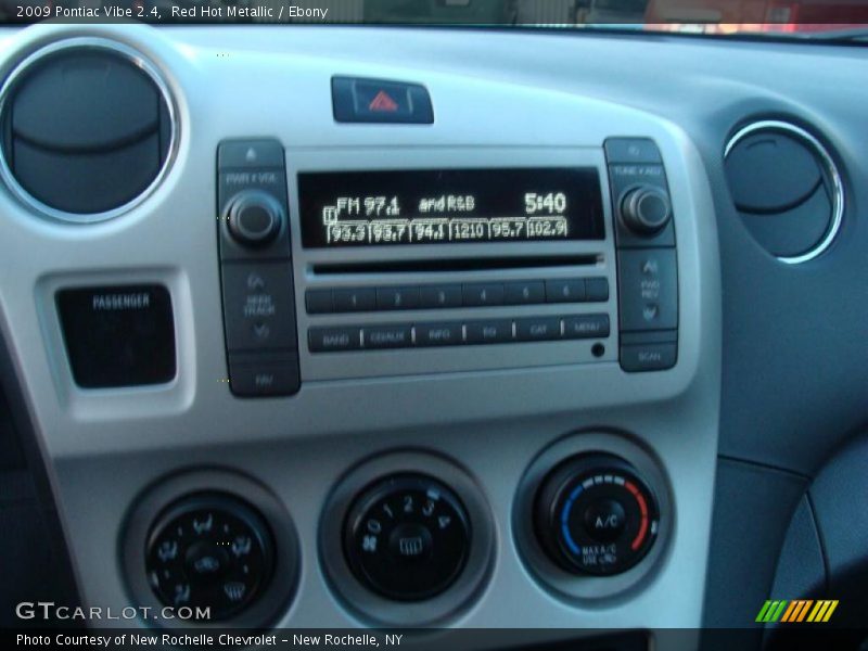 Red Hot Metallic / Ebony 2009 Pontiac Vibe 2.4