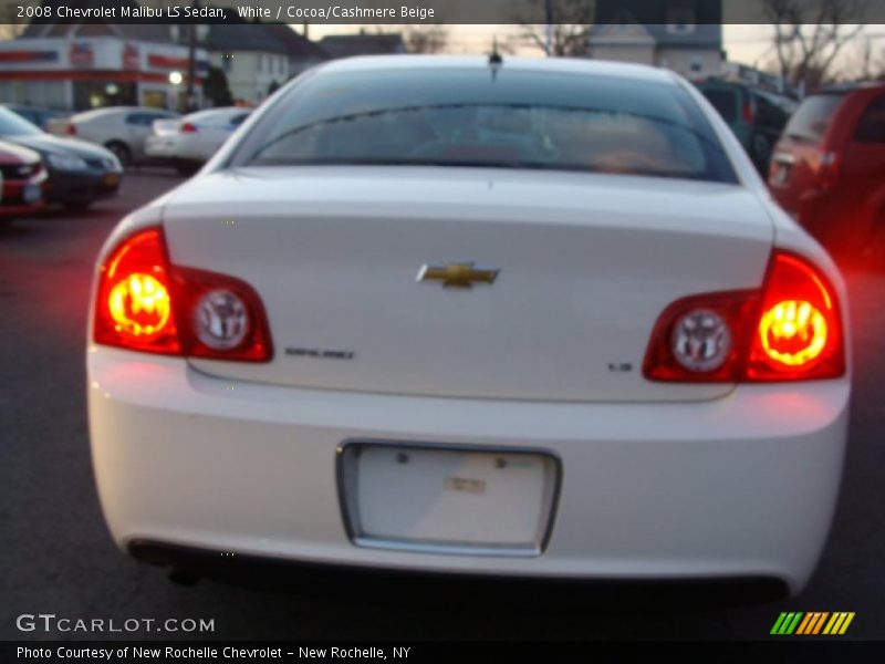 White / Cocoa/Cashmere Beige 2008 Chevrolet Malibu LS Sedan