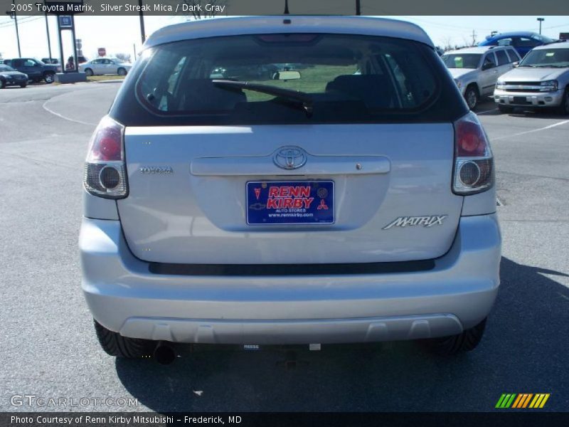 Silver Streak Mica / Dark Gray 2005 Toyota Matrix