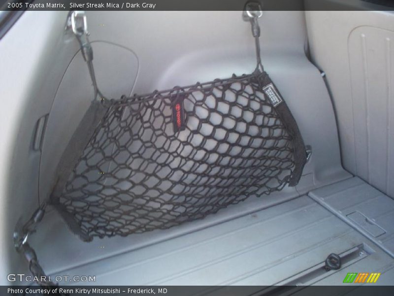 Silver Streak Mica / Dark Gray 2005 Toyota Matrix
