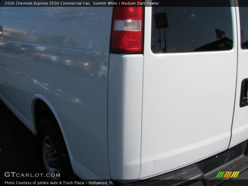 Summit White / Medium Dark Pewter 2006 Chevrolet Express 3500 Commercial Van