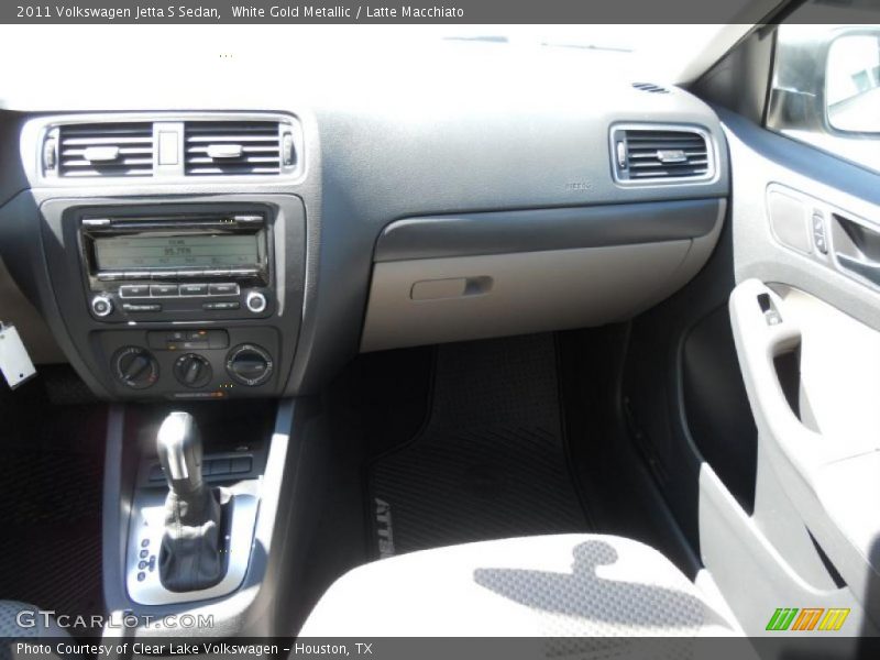 White Gold Metallic / Latte Macchiato 2011 Volkswagen Jetta S Sedan