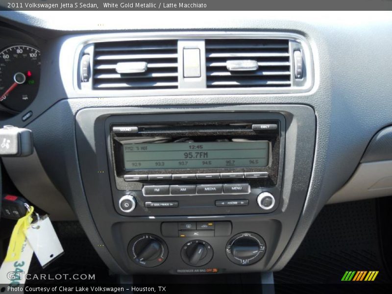 White Gold Metallic / Latte Macchiato 2011 Volkswagen Jetta S Sedan