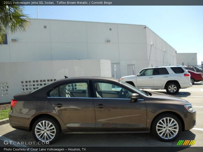 Toffee Brown Metallic / Cornsilk Beige 2011 Volkswagen Jetta SEL Sedan