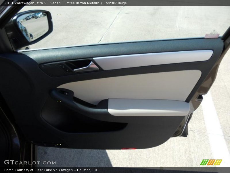 Toffee Brown Metallic / Cornsilk Beige 2011 Volkswagen Jetta SEL Sedan