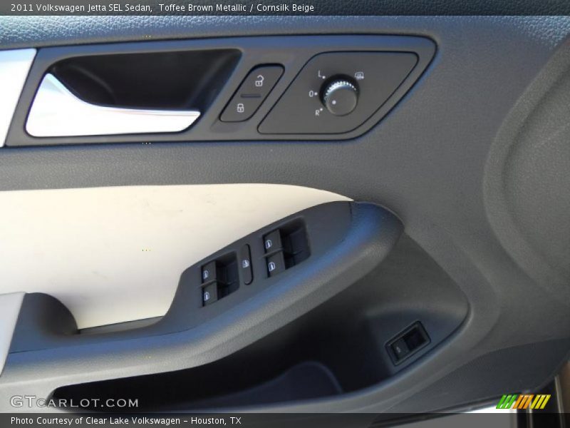 Toffee Brown Metallic / Cornsilk Beige 2011 Volkswagen Jetta SEL Sedan