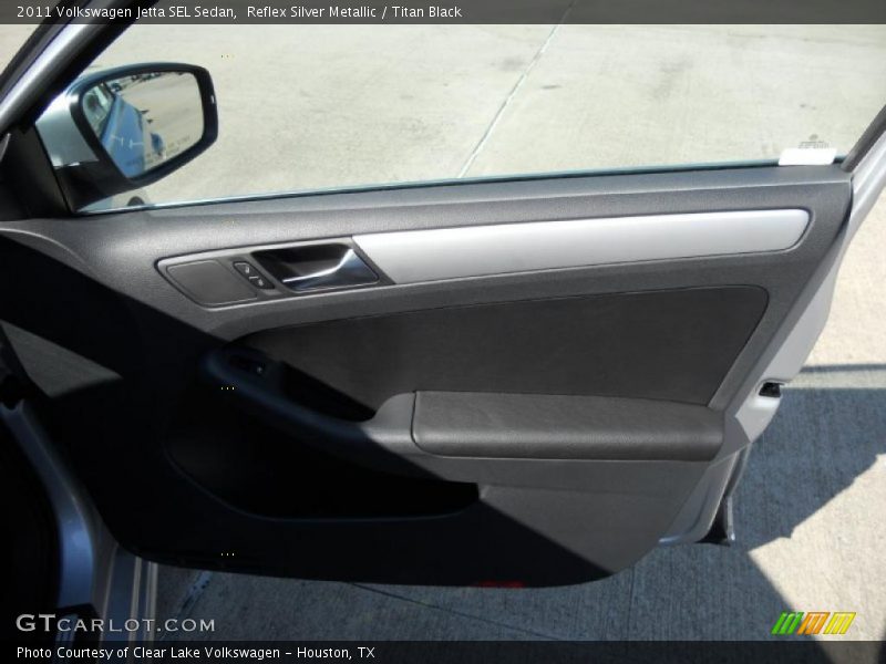 Reflex Silver Metallic / Titan Black 2011 Volkswagen Jetta SEL Sedan