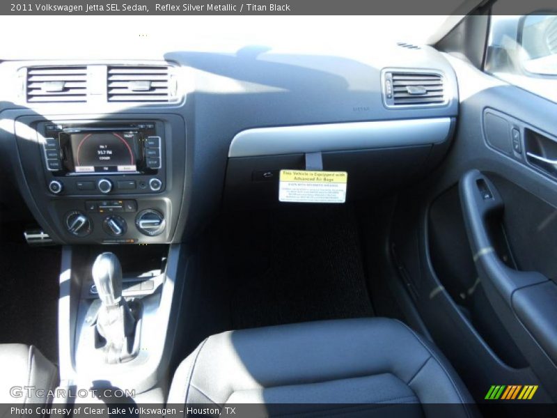 Reflex Silver Metallic / Titan Black 2011 Volkswagen Jetta SEL Sedan