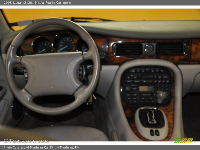 Mistral Pearl / Cashmere 1998 Jaguar XJ XJ8