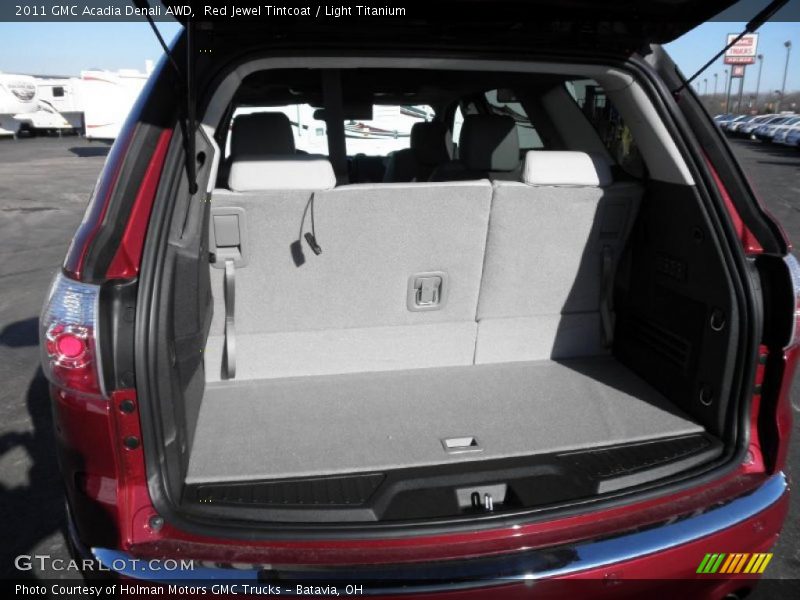  2011 Acadia Denali AWD Trunk