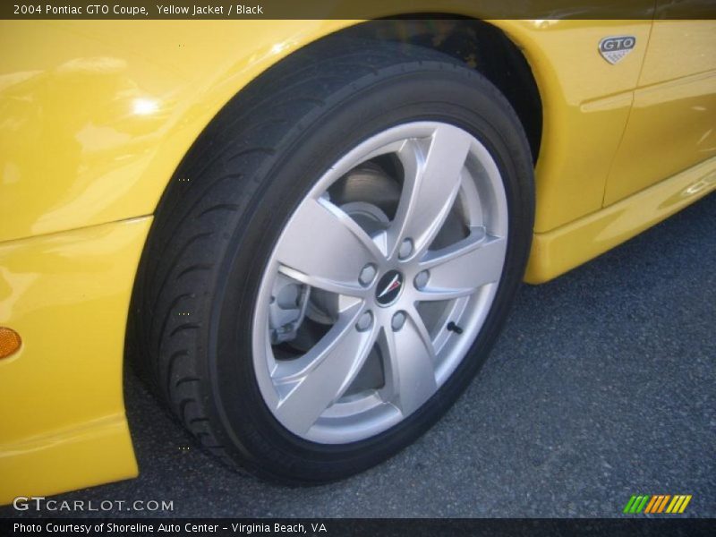 Yellow Jacket / Black 2004 Pontiac GTO Coupe