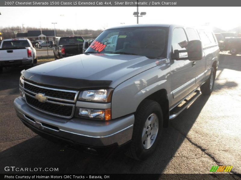 Silver Birch Metallic / Dark Charcoal 2007 Chevrolet Silverado 1500 Classic LS Extended Cab 4x4