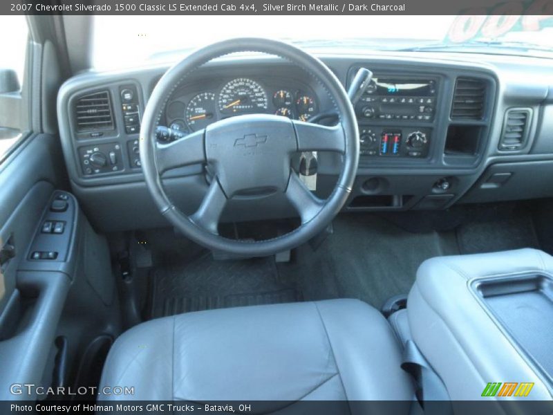 Silver Birch Metallic / Dark Charcoal 2007 Chevrolet Silverado 1500 Classic LS Extended Cab 4x4
