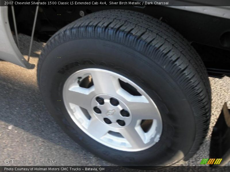 Silver Birch Metallic / Dark Charcoal 2007 Chevrolet Silverado 1500 Classic LS Extended Cab 4x4