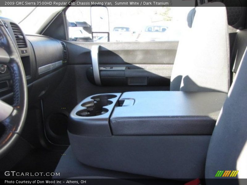 Summit White / Dark Titanium 2009 GMC Sierra 3500HD Regular Cab Chassis Moving Van