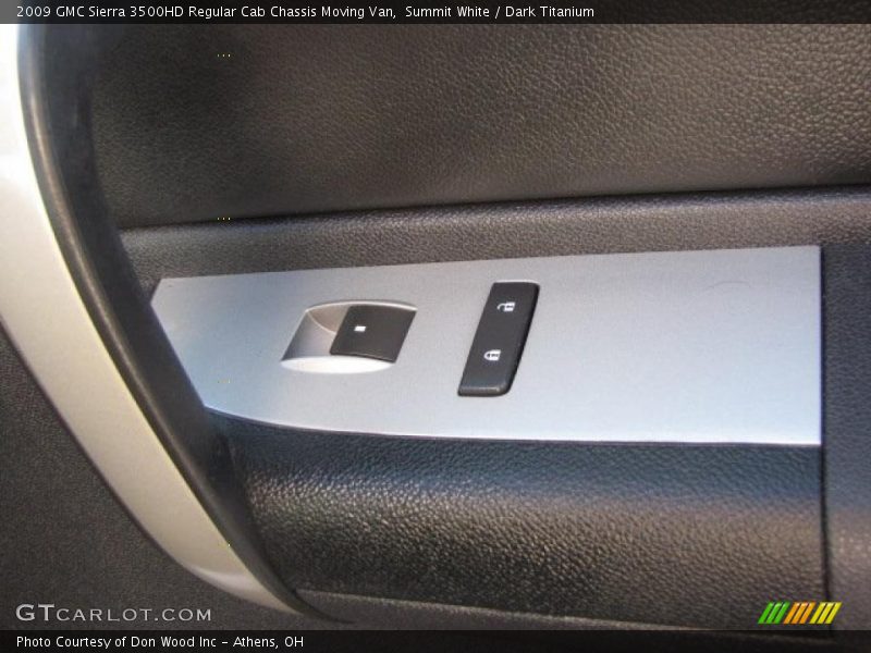 Summit White / Dark Titanium 2009 GMC Sierra 3500HD Regular Cab Chassis Moving Van