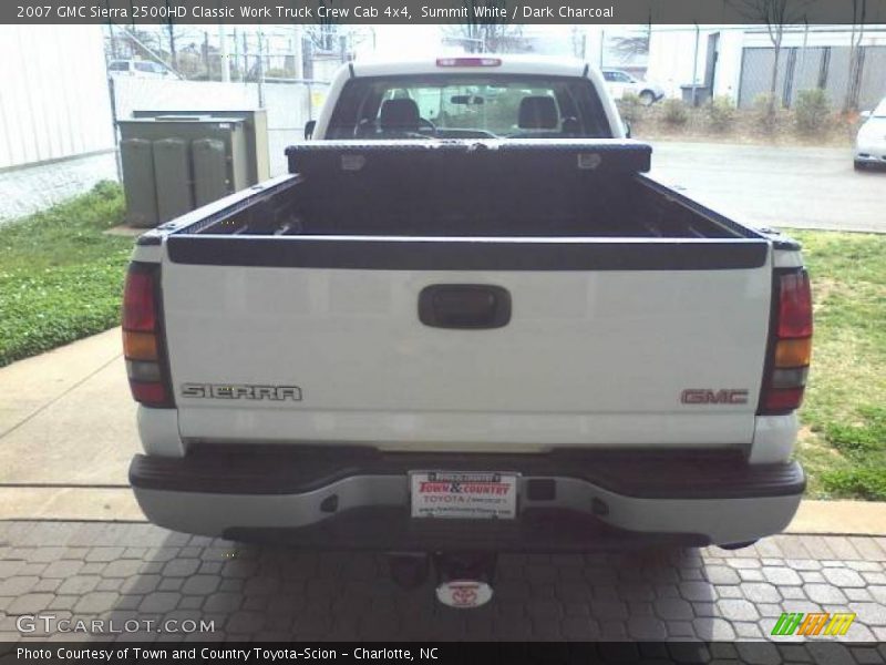 Summit White / Dark Charcoal 2007 GMC Sierra 2500HD Classic Work Truck Crew Cab 4x4