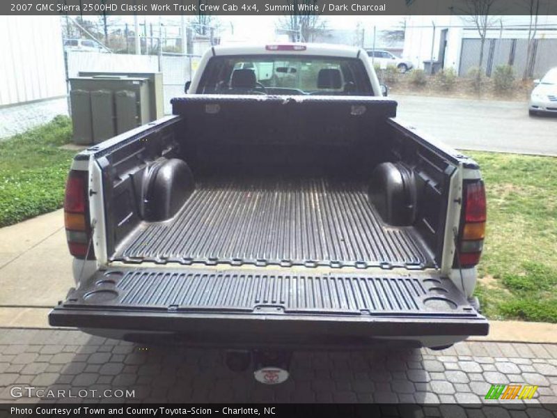Summit White / Dark Charcoal 2007 GMC Sierra 2500HD Classic Work Truck Crew Cab 4x4