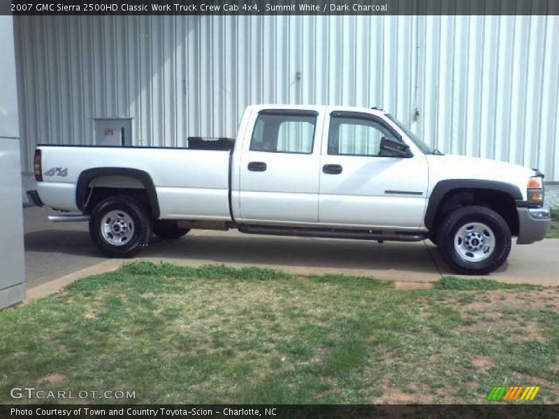 Summit White / Dark Charcoal 2007 GMC Sierra 2500HD Classic Work Truck Crew Cab 4x4