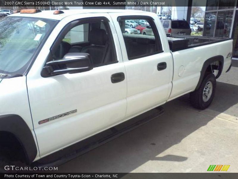 Summit White / Dark Charcoal 2007 GMC Sierra 2500HD Classic Work Truck Crew Cab 4x4